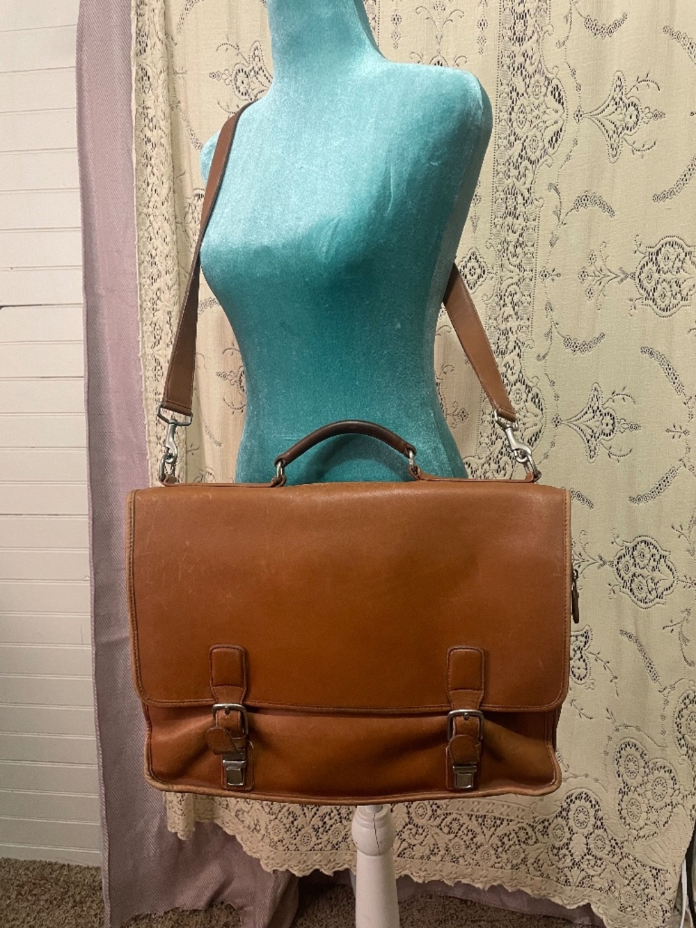 Coach: Vintage thompson Saddle distressed brown leather satchel - Picture 1 of 8